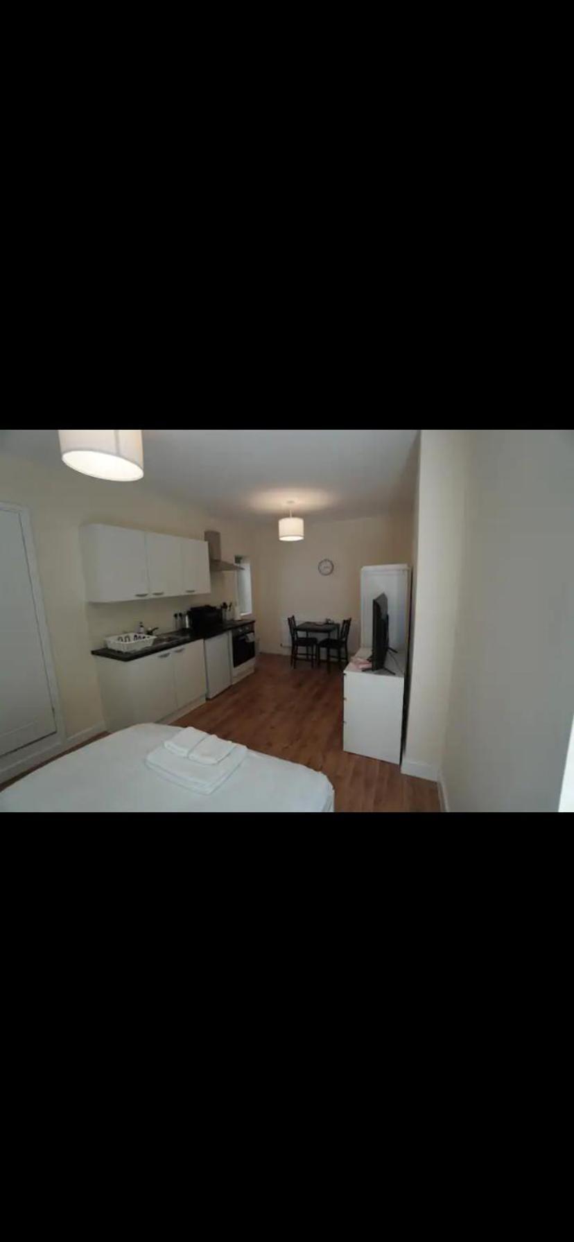 Prime Central Studio Дербі Екстер'єр фото